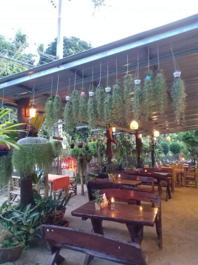 Apache Bar